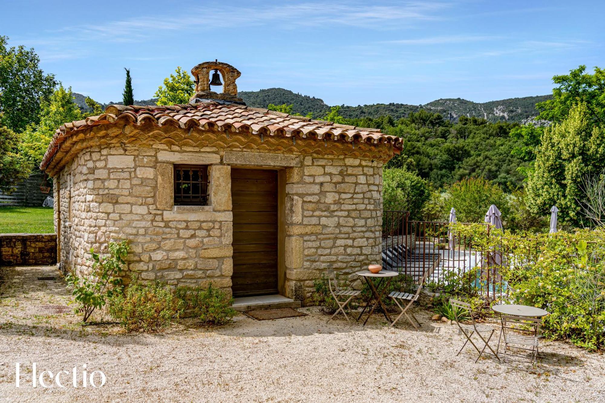 Residence Les Petitons Oppede Exterior photo