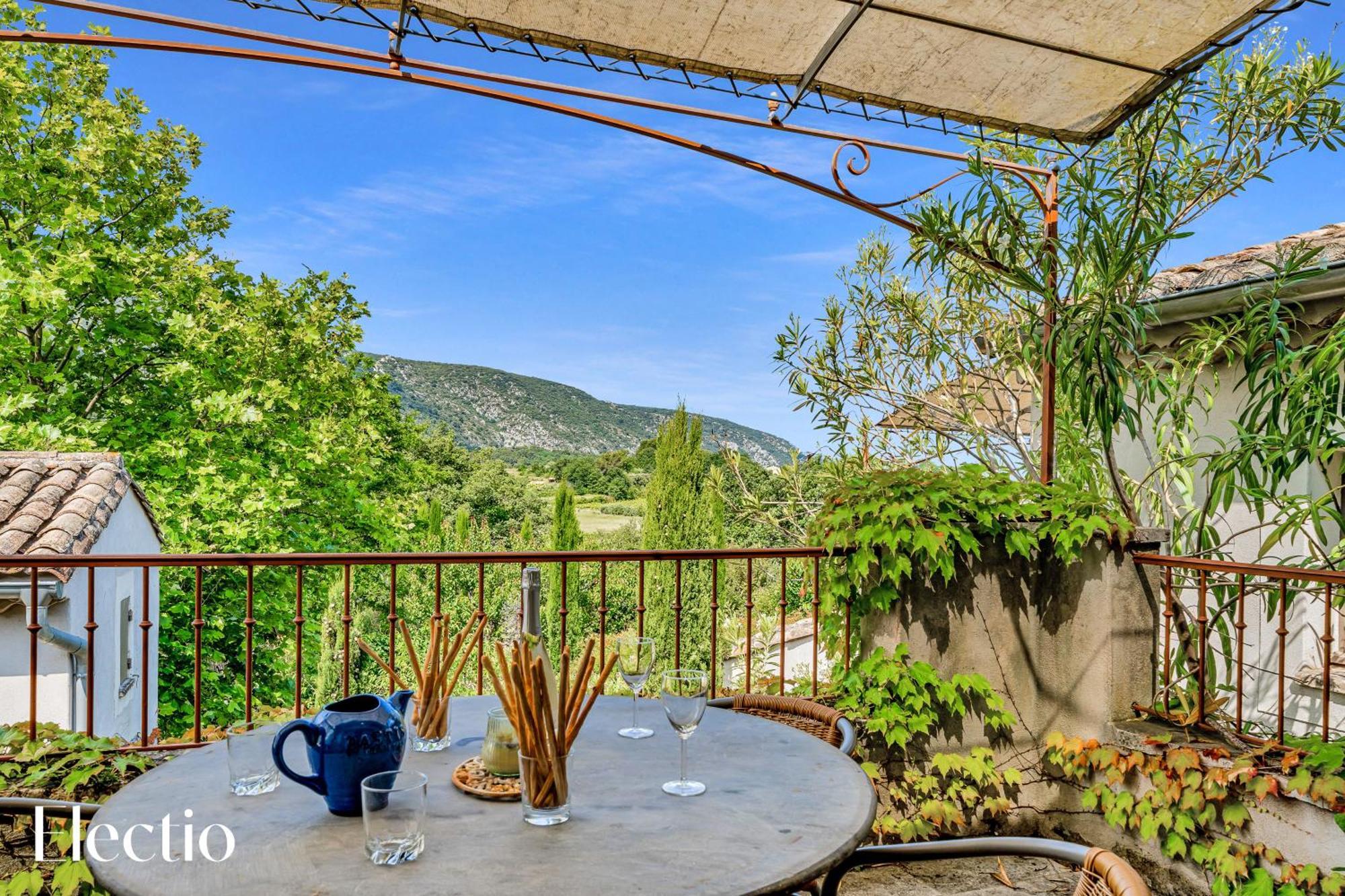 Residence Les Petitons Oppede Room photo