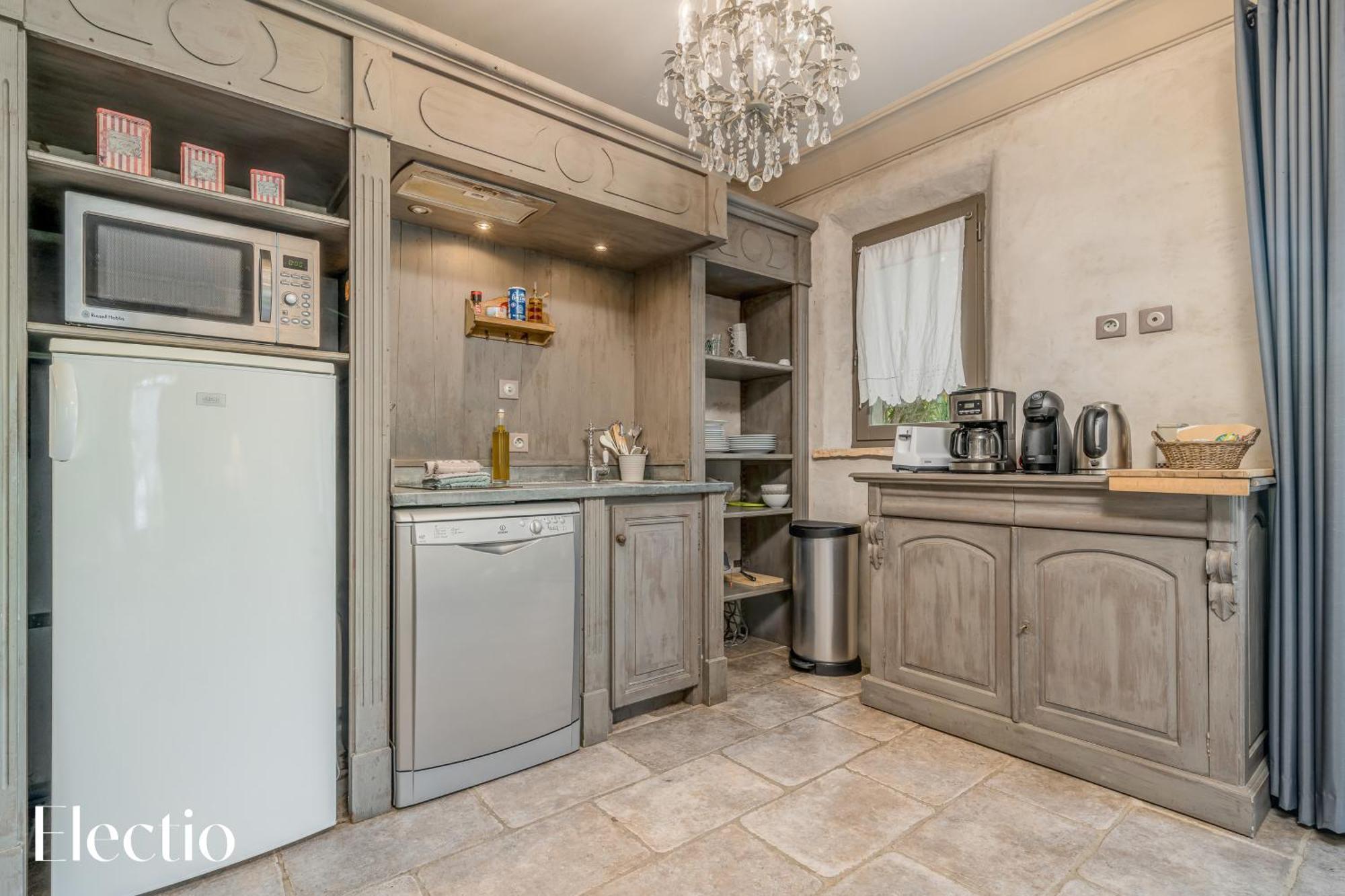 Residence Les Petitons Oppede Room photo