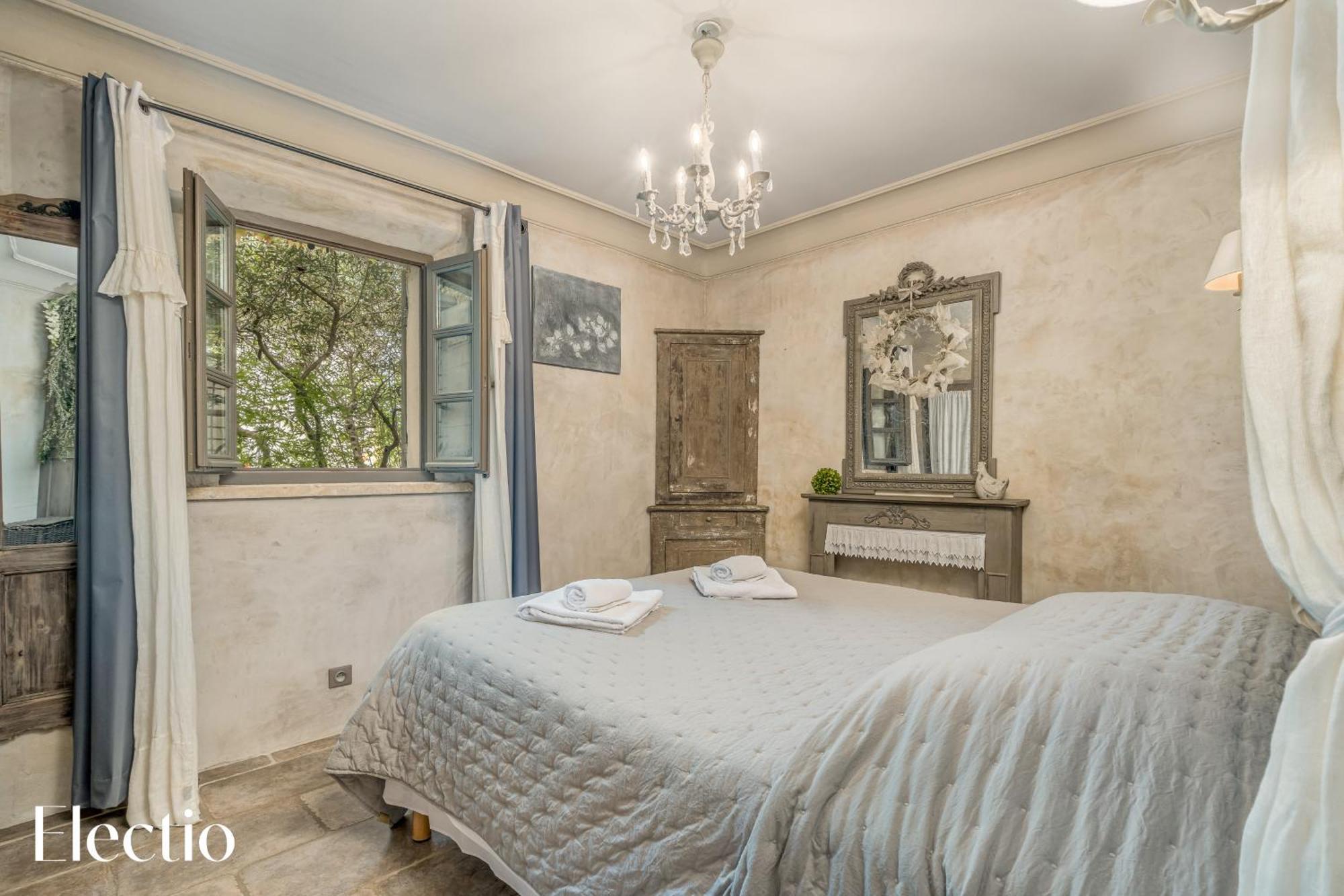 Residence Les Petitons Oppede Room photo