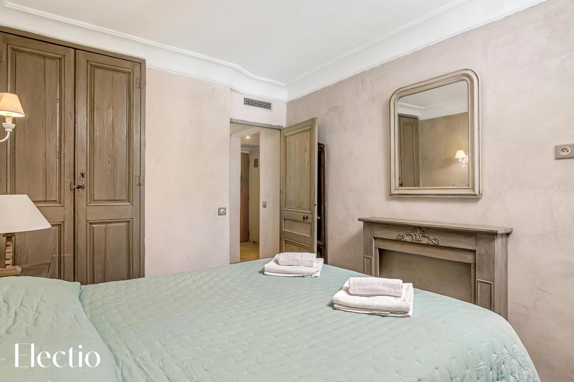 Residence Les Petitons Oppede Exterior photo